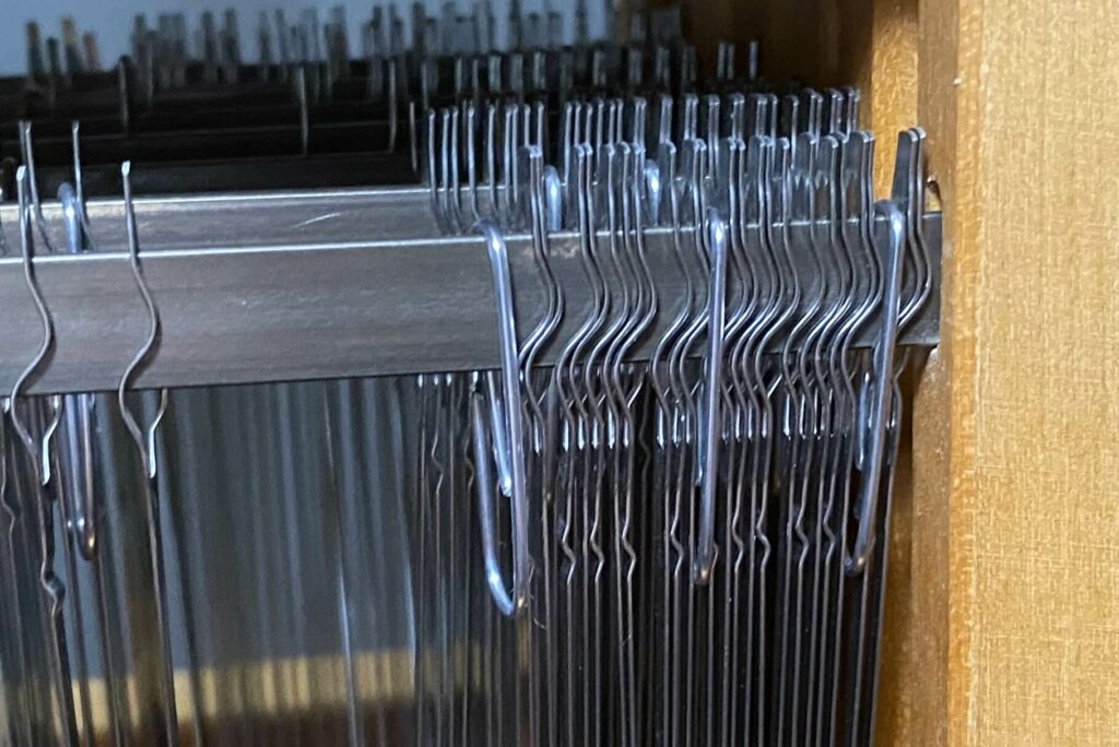 Weaving Loom with heddles counted with a paperclip