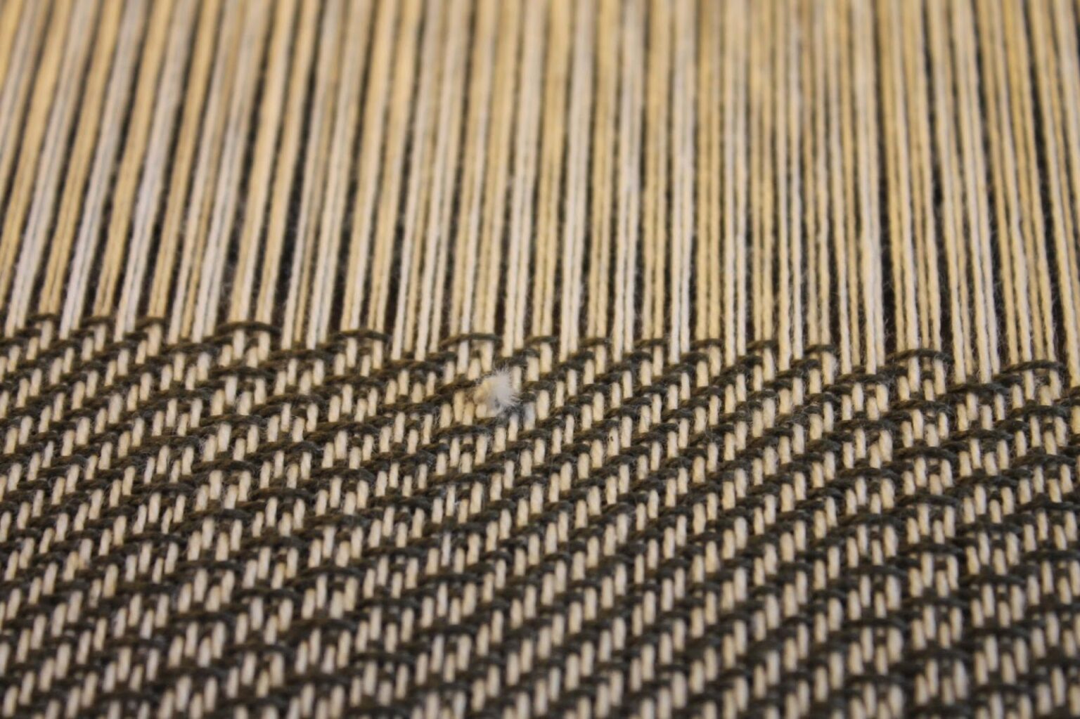 How to mark your mistakes while weaving - The Handweaving Academy