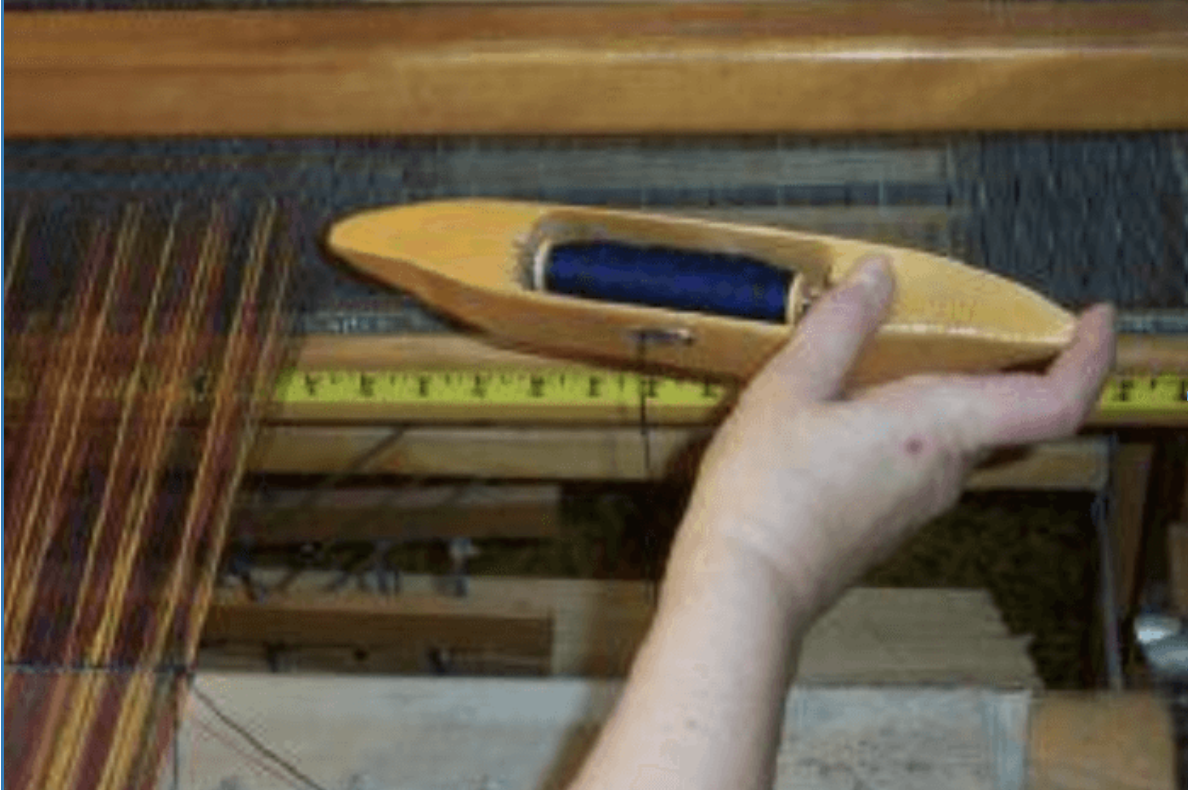 How to throw your weaving shuttle efficiently - The Handweaving Academy